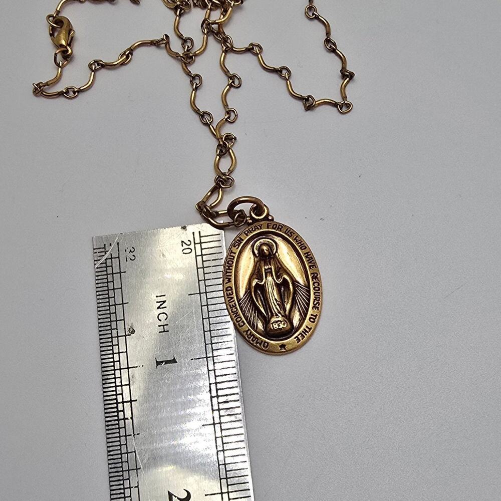 Alex and Ani Miraculous Medal Necklace 24 Inch Gold Tone 2012 Used - Picture 4 of 5